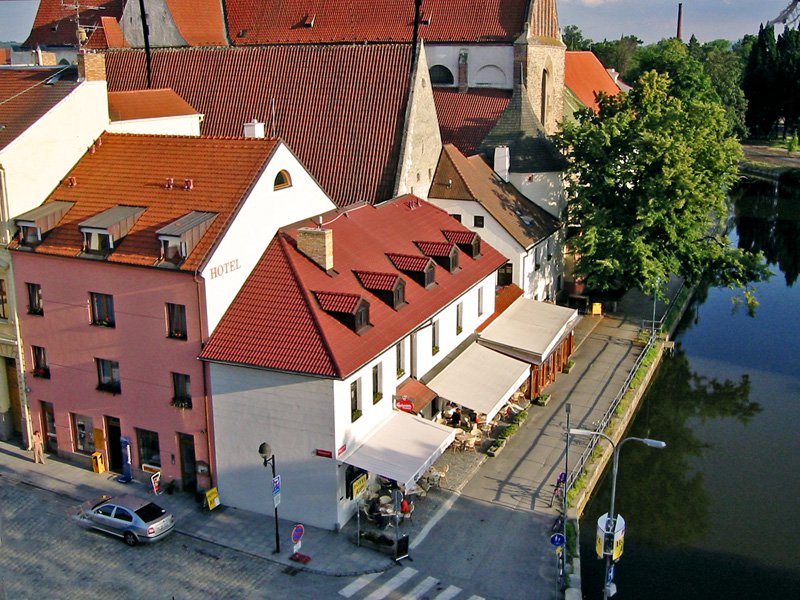 Hlavní, Hotel KLIKA, České Budějovice