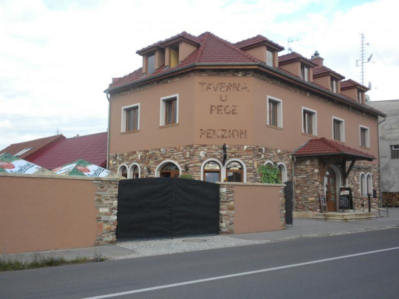 Hlavní, Penzion No. 1 - RESTAURACE TAVERNA U PECE, Olomouc