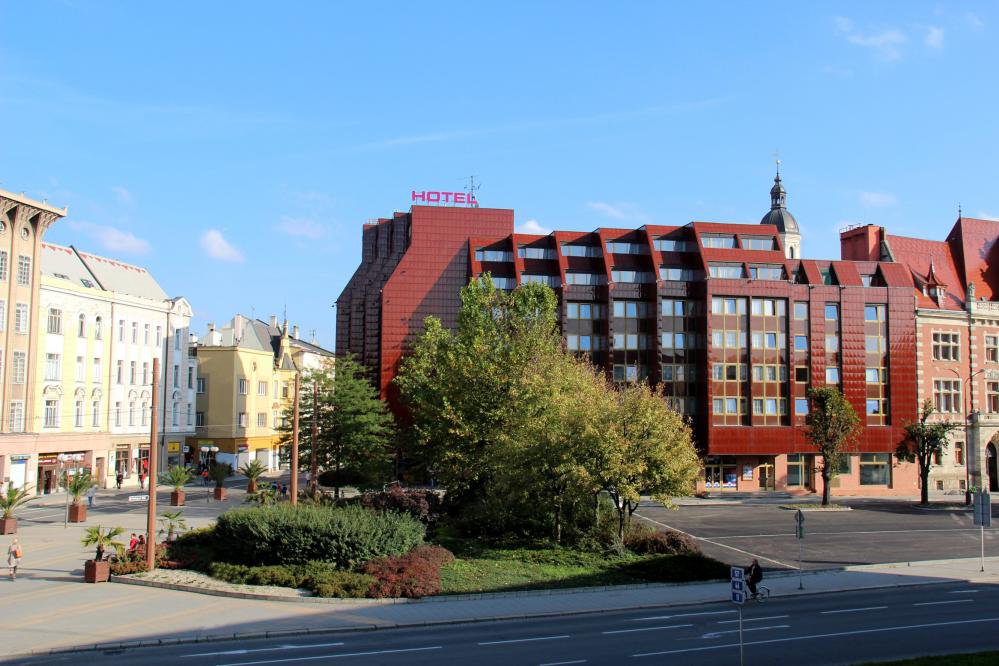 Hlavní, Hotel Koruna, Opava