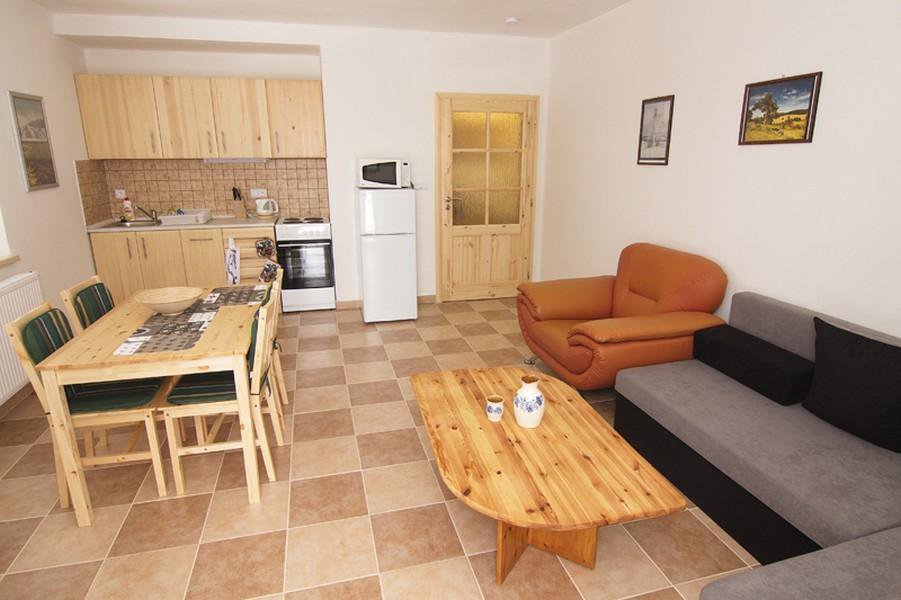 , Red Pine Apartments, Vlachovice