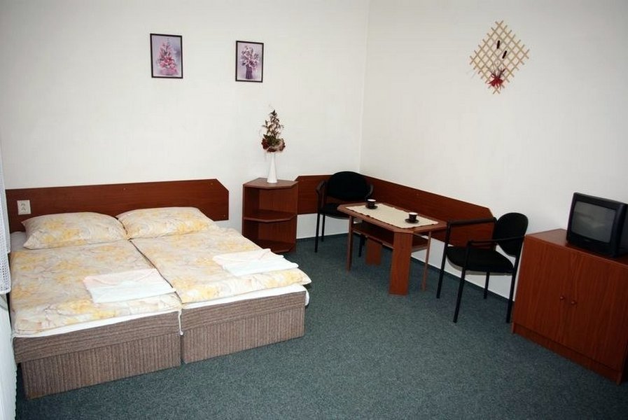 , Hotel Dobruška, Dobruška
