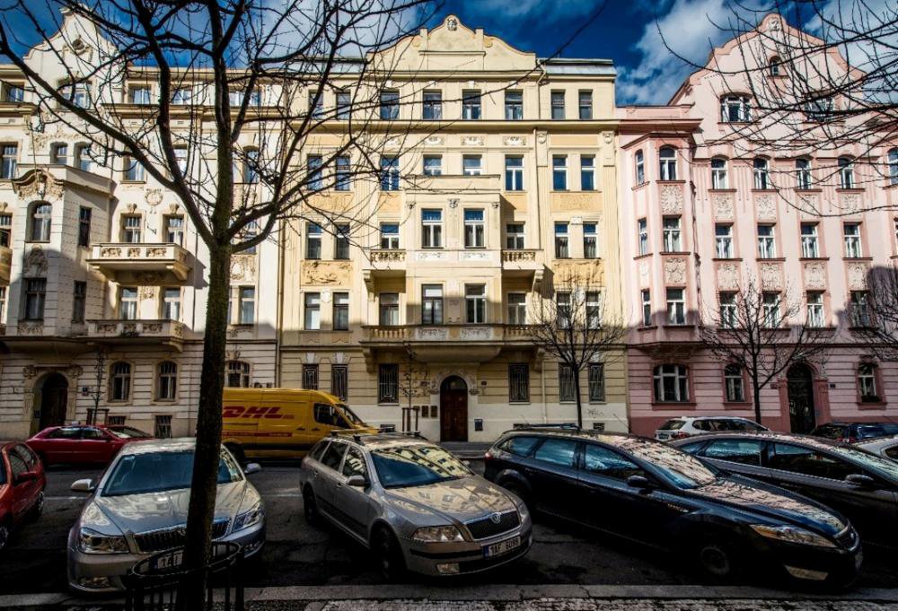 , Modern Apartment Riegrovy sady, Praha