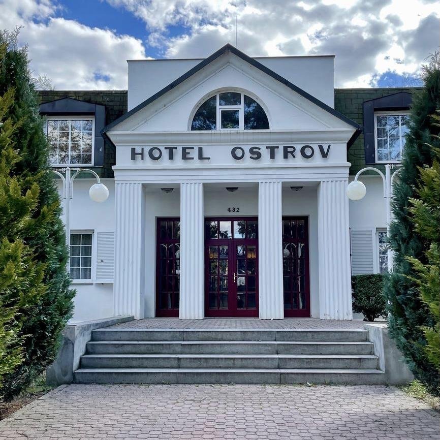 , Hotel Ostrov, Nymburk