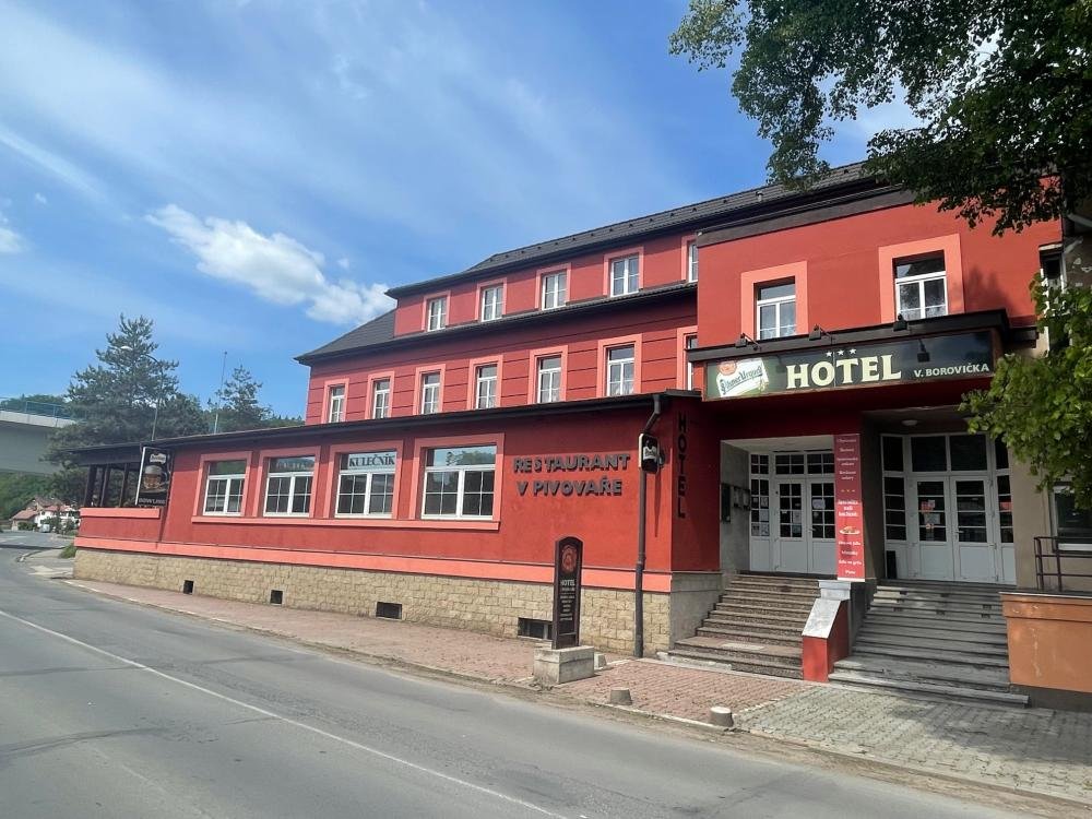 , Hotel V Pivovaře, Davle