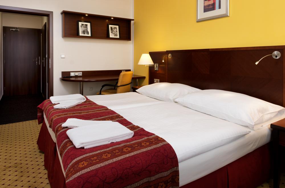 Hotel ZRUČ