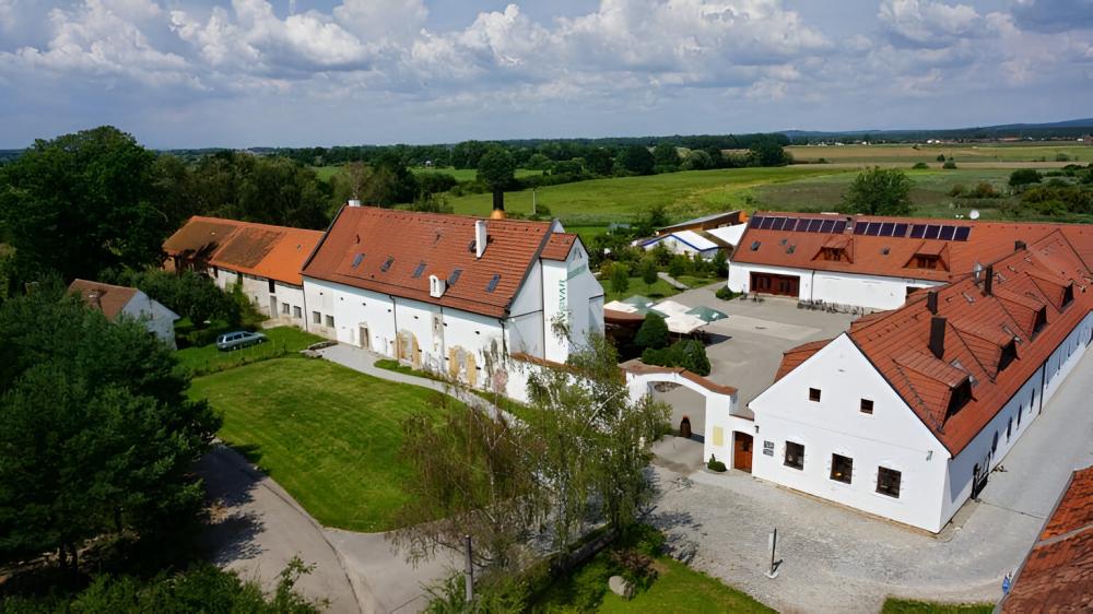 Wellness hotel &amp; minipivovar Kněžínek