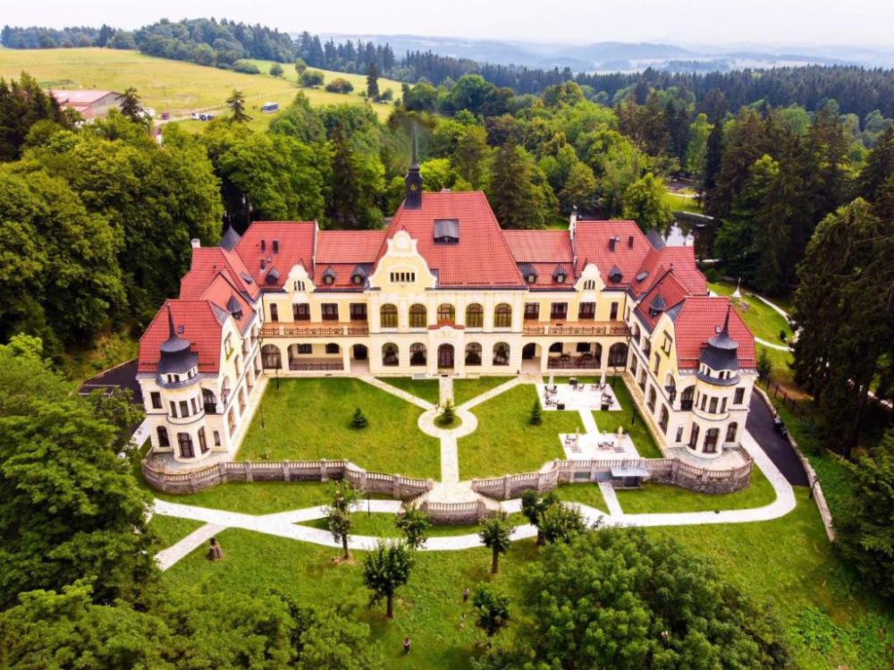 Rubezahl-Marienbad Historical Luxury Castle Hotel