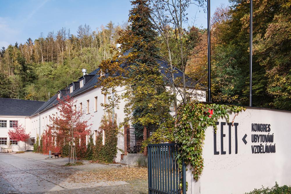 CETT